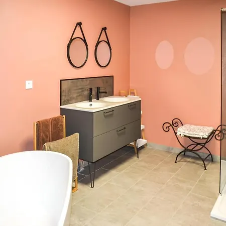 Hébergement de vacances 3 Bedroom Stunning In Colombiers (Herault)